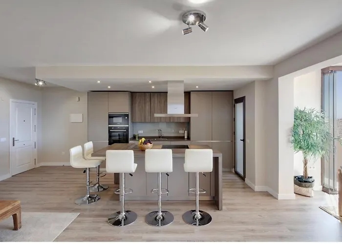 Amazing Duplex Next To The In Apartman Marbella